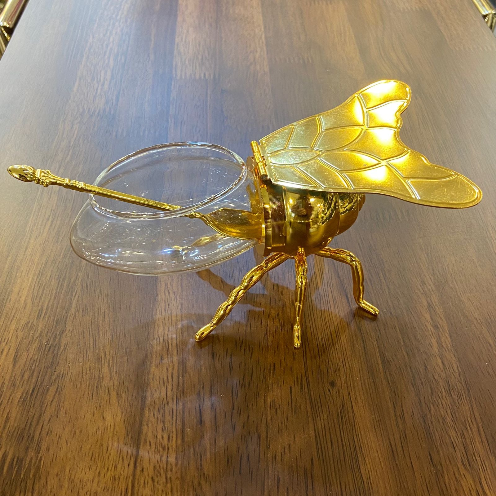 Honey Bee Design Sugar Pot, Creative Design Sugar Pot, Honey Bee Shaped Sugar Pot, New Design Sugar Pot With Spoon Honey Bee Design Sugar Pot, Creative Design Sugar Pot, Honey Bee Shaped Sugar Pot, New Design Sugar Pot With Spoon